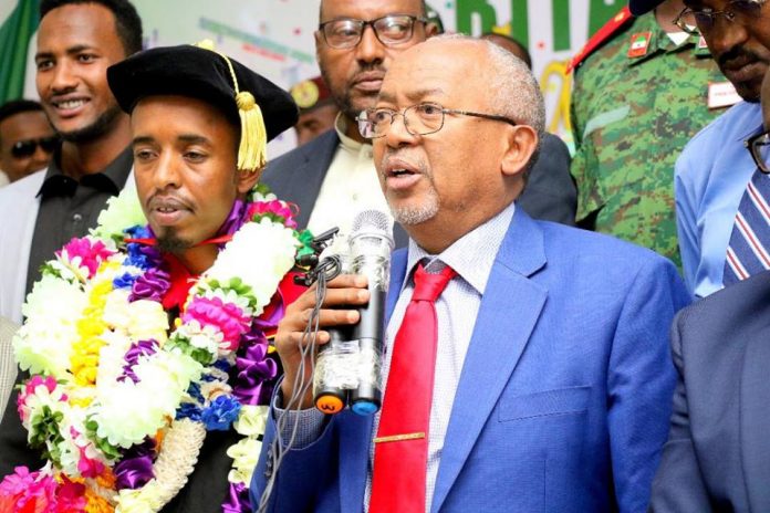 Madaxweyne ku xigeenka (2)