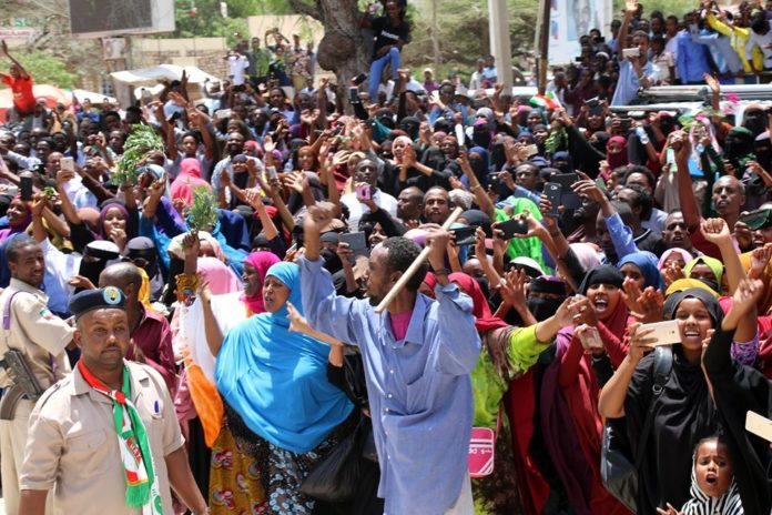 Shacabka hargaysa oo aan u kala hadhin