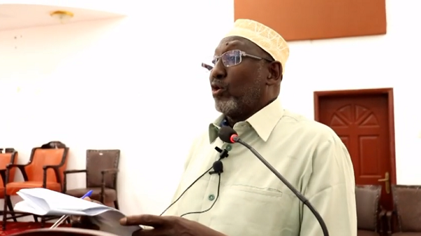 Gudoomiyaha Guddida Joogtadda ah ee Golaha Guurtidda mudane Siciid Cabdillaahi Yasir