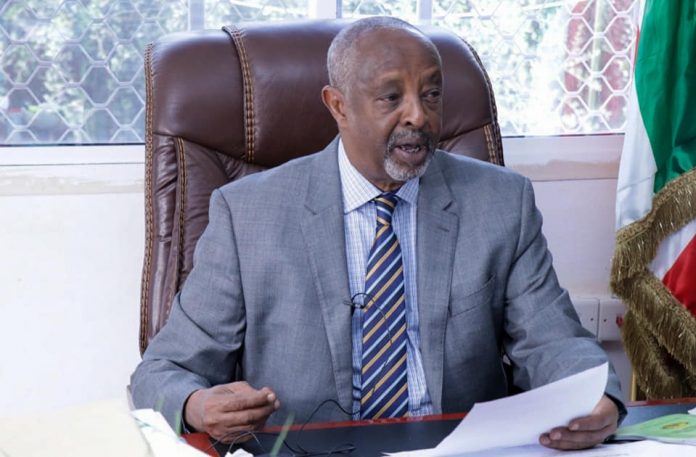 Wasiirka arrimaha gudaha Somaliland Maxamed Kaahin Axmed.jpg3