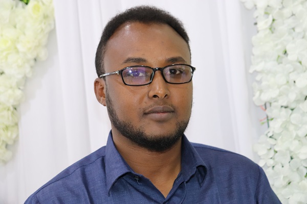 Agaasimaha guud ee wasaaradda horumarinta biyaha Somaliland mudane Maxamed Xasan Dirir