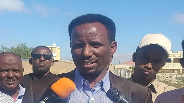 Siyaasi Mustafe Qodax