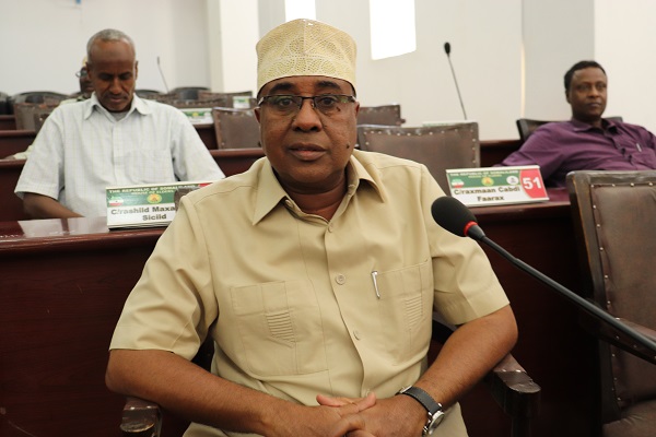 Xildhibaan Axmed Xaashi Cabdi Shiil ka tirsan gudi hoosaadka arrimaha dibadda iyo iskaashiga caalamiga ah, ee golaha guurtidda Somaliland