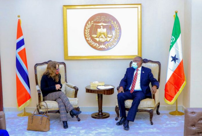 Madaxweynaha JSL Oo Kulan La Qaatay Safiir-Ku-Xigeenka Norway U Fadhiya Kenya.