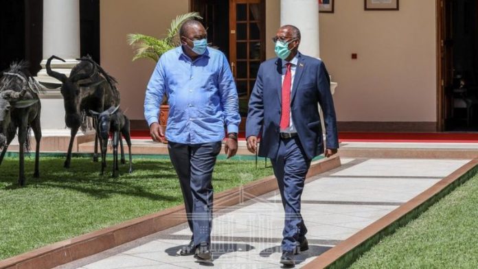 muuse-biixi-iyo-uhuru-kenyatta