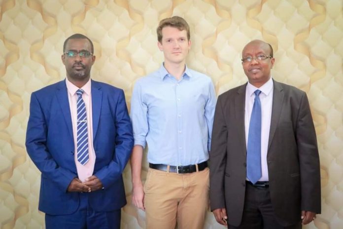 Guddoomiyaha Golaha Wakiillada oo Xafiisiisa ku Qaabilay Madaxa Hay’adda IRI