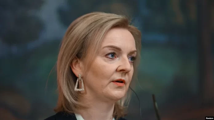 “Dagaalka Ukraine wuxuu socon karaa 'sanado badan'” Liz Truss