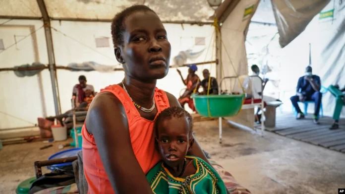 Dalka South Sudan oo la kulmaya gaajo daran