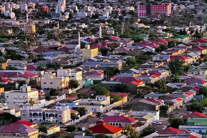 Magaalada Hargeysa oo laga Daah’furay Qaybtii 2’aad ee lagu Qiimayn Doono Shaqaalaha Dawlada ee sida Hagar la’aanta ugu Shaqeeyay Bulshada.