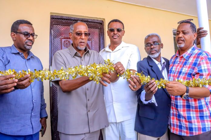 Madaxweynaha Somaliland oo Xadhiga ka Jaray Dugsi Baahi wayn loo Qabay