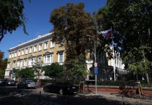 Hungary Dalkeeda Ka Eriday 10 Diblomaasiyiin oo Ruush ah