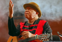 Heesaaga reer Mali, Salif Keïta ayaa joojiyay bandhig fanneed Koonfur Afrika ah