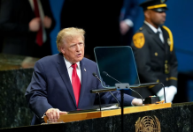 Trump oo ku Hanjabay inuu Tallaabo Adag Ka Qaadayo Iiraan Hadday Ku Lug Yeelato Dhacdaddii Flydubai